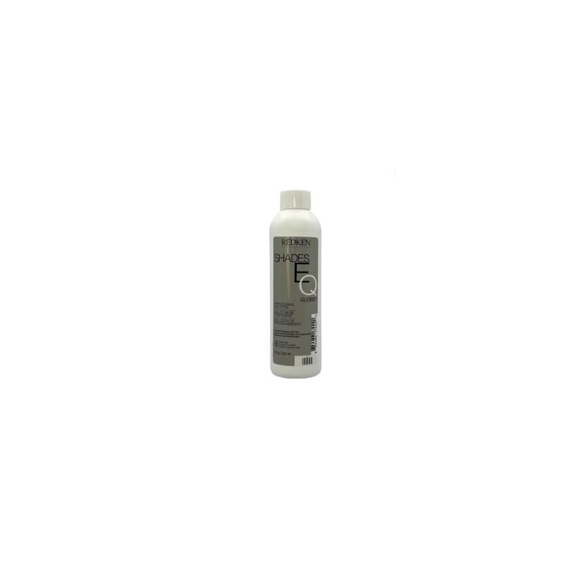 Redken Shades Eq Processing Solution Pequeña 8 Onz  Ref. P0902701